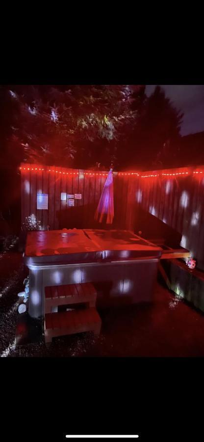 Chalet Bankhead With Hot Tub In Aberdeenshire